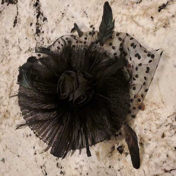 Natasha Black Veiled Headband Hat - Picture 2 of 6